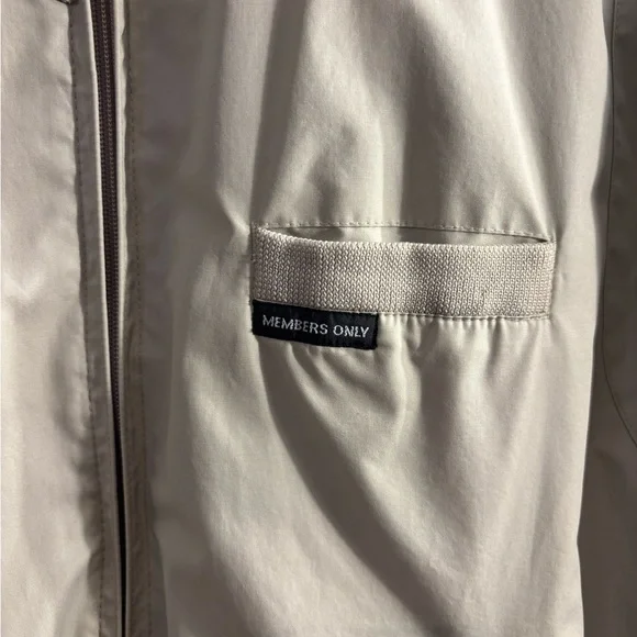 Members Only Vintage Beige Full Zip Up Jacket, Size Small (Unisex) - Picture 4 of 11
